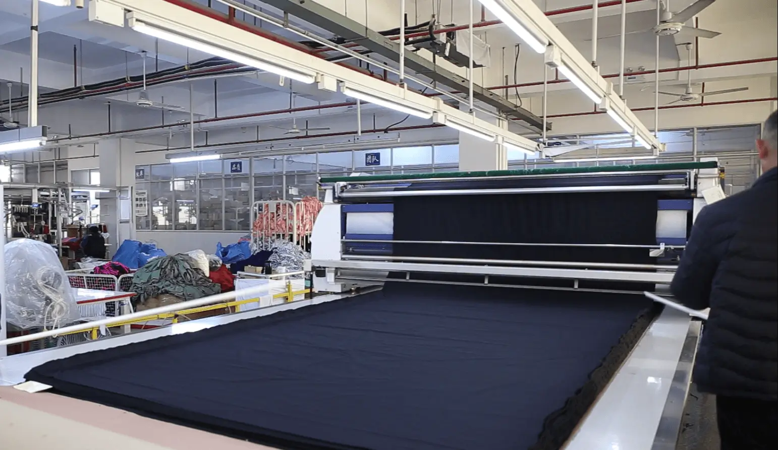 Multi-layer Fabric Cutting | Automated Production Technology